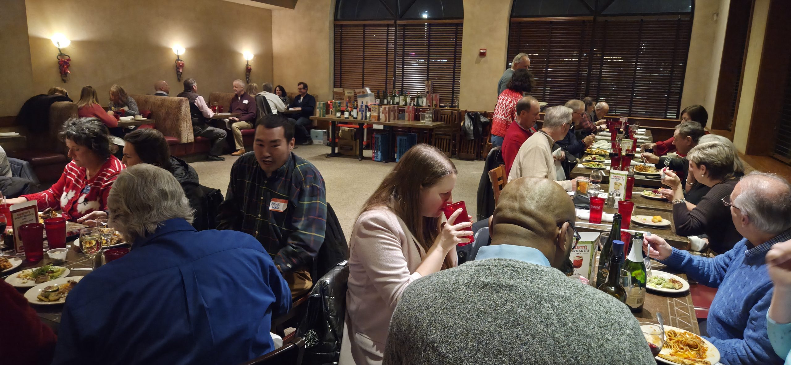 Christmas Social At Cinzetti’s 5